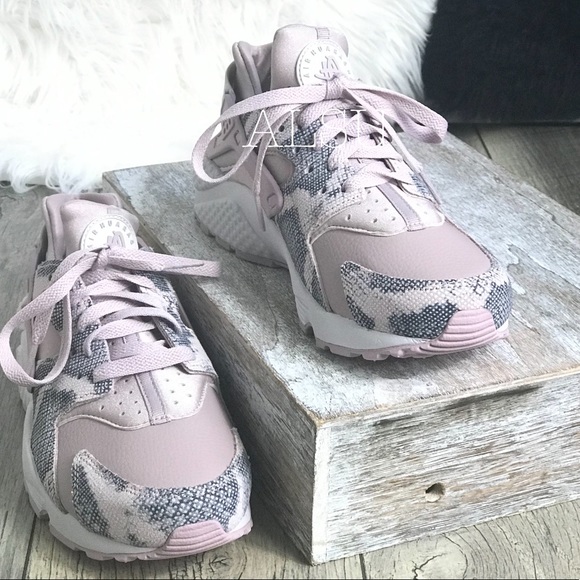 Nike Air Huarache Run PRM Particle Rose Vast Grey - Picture 4 of 8